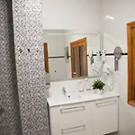 Casa Guayasen * クルス・デ・テヘーダ